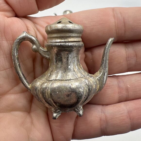 Vintage Salt And Pepper Shakers Silver Tone Tea Pot Coffee Pot So Cute! - Picture 2 of 12